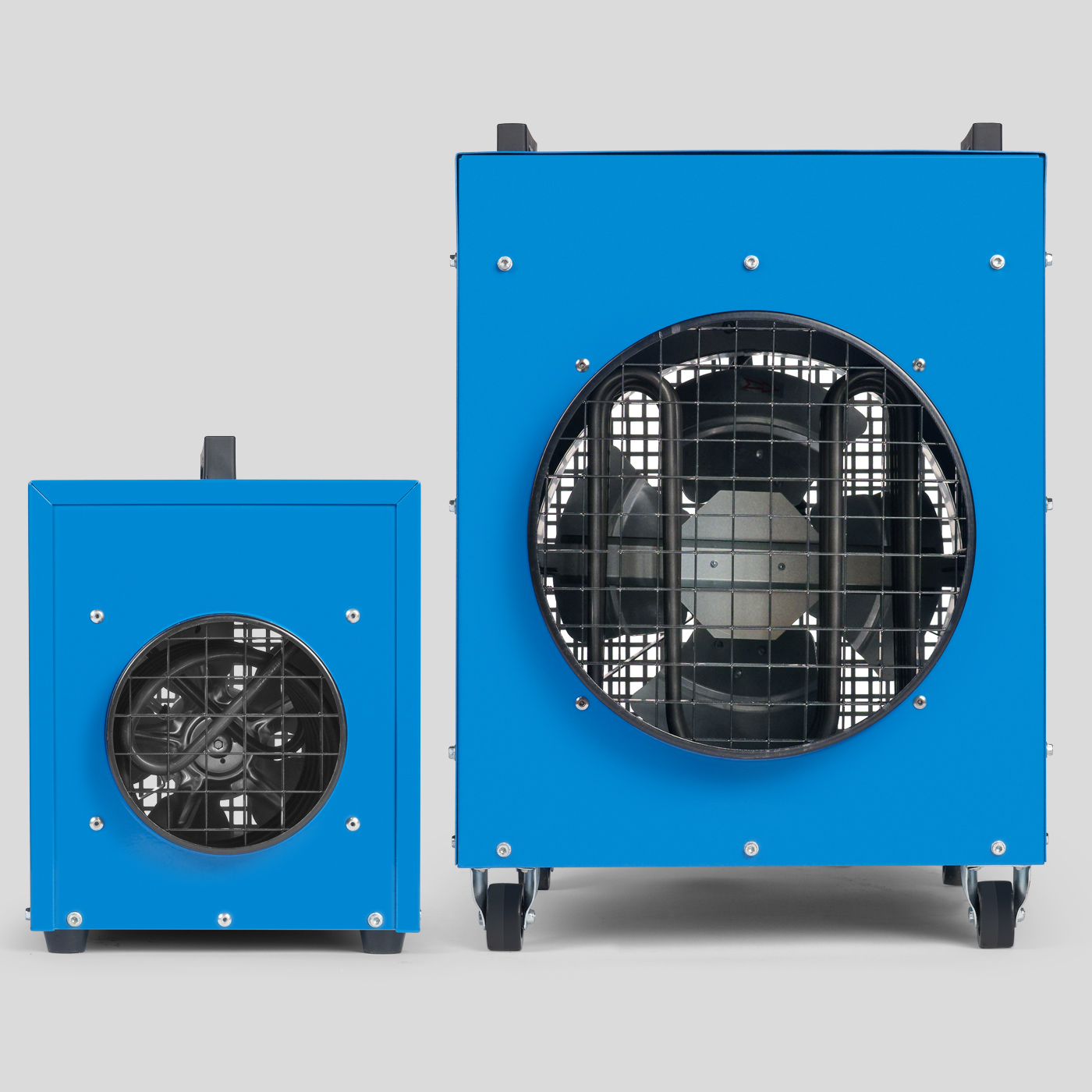 Une grille de soufflage galvanisée concentre le flux d’air chaud et réduit les pertes de rayonnement